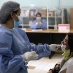 En Forma Alocada el Coronavirus en Argentina aumentó a 9.336 contagios y 24 muertes, la cifra más alta en cuatro meses. 
