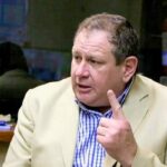 La competencia tiene que ser por quién está más a favor del pueblo y no en contra del pueblo