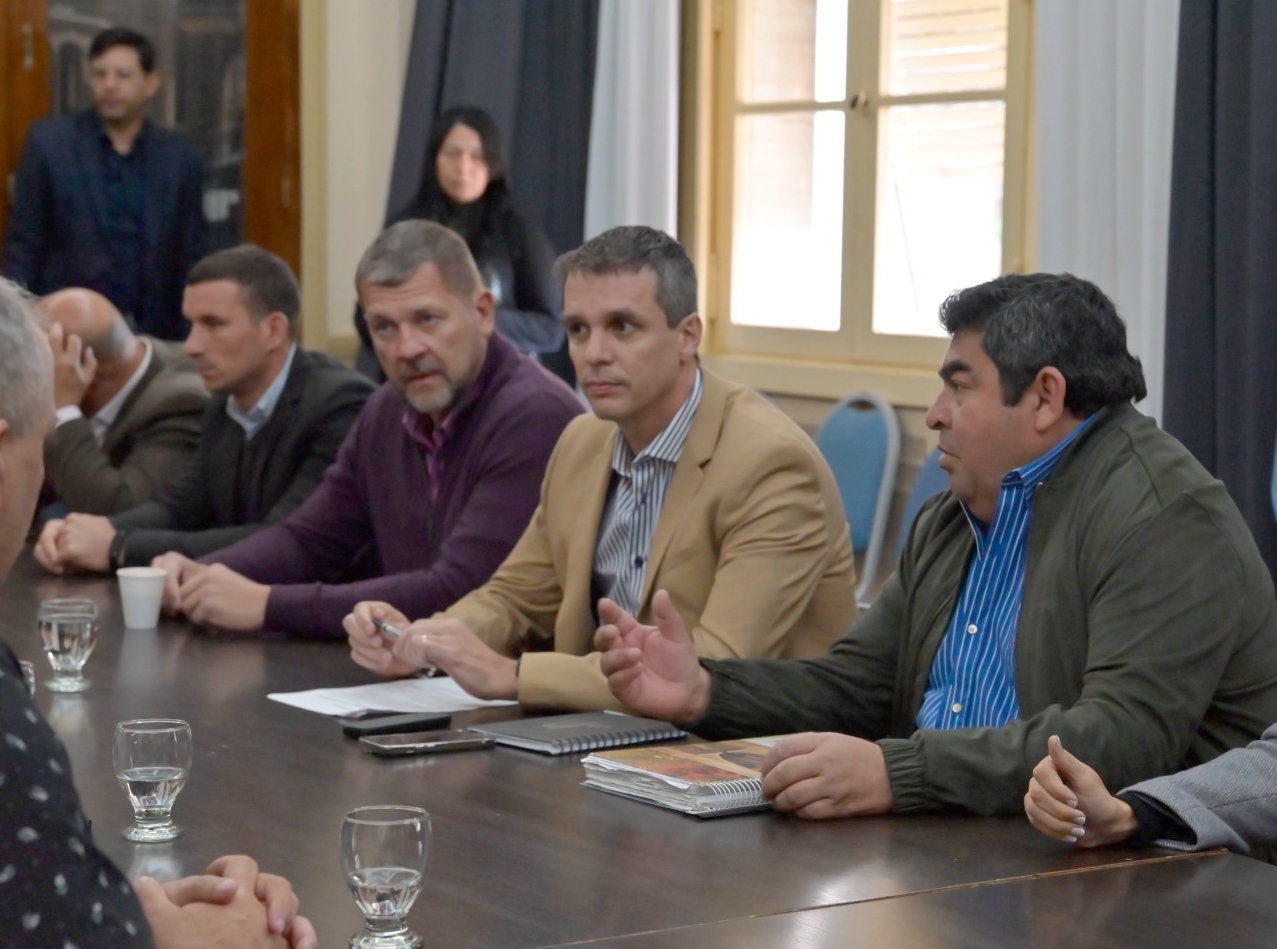 Image default
