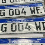 Autorizan a usar patentes de papel por la falta de insumos para las chapas