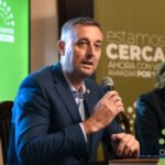GUSTAVO HEIN Y ALICIA FREGONESE: Escuelas de la provincia recibieron computadoras en el marco del proyecto Visionarios