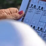 Se prevee que más de un 35% no irá a votar. “La desconfianza, la apatía y la rebeldía frente a las fuerzas políticas tradicionales se expresan hoy también en las urnas vacías” Se prevee que más de un 35% no irá a votar. “La desconfianza, la apatía y la rebeldía frente a las fuerzas políticas tradicionales se expresan hoy también en las urnas vacías”