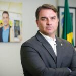 ¿PORQUE FLAVIO BOLSONARO HUYÓ DE BRASIL?
